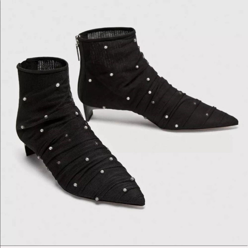 Zara tulle ankle booties faux pearl zipper size 6